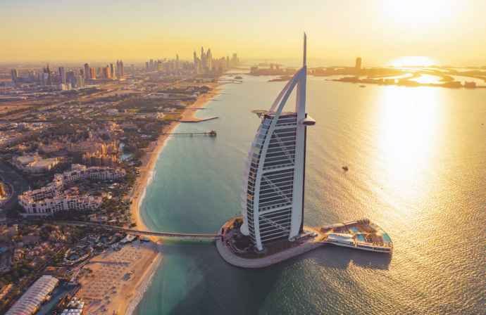 Nemzetközi ingatlanfejlesztés és luxusberuházás finanszírozása Dubaiban.